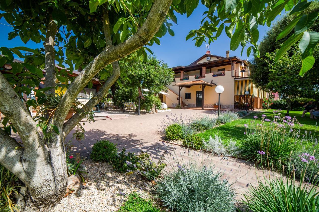 I Lecci Guesthouse San Felice Circeo Bagian luar foto